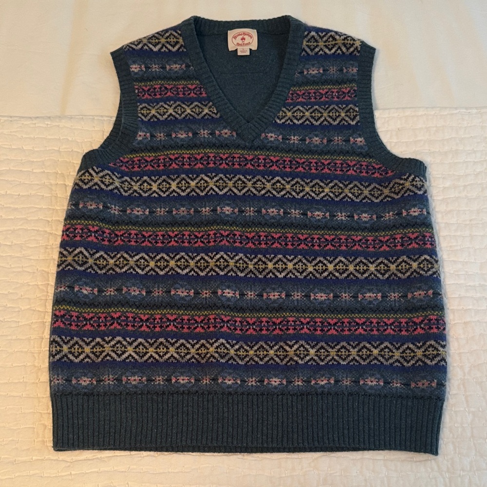 Brooks Brothers Blue and Pink Patterned V-Neck Sweater Vest